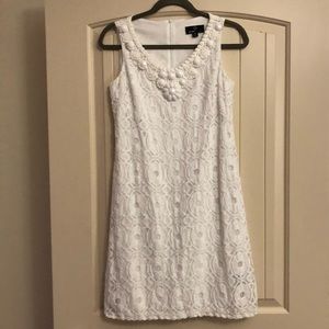 Ronni Nicole Size 8 White Lace Dress